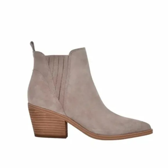 Marc Fisher Suede Leather Teona Light Grey Ankle Chelsea Boots Size 10 NWT