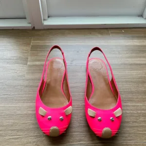 Marc Jacobs pink kitty sling backs