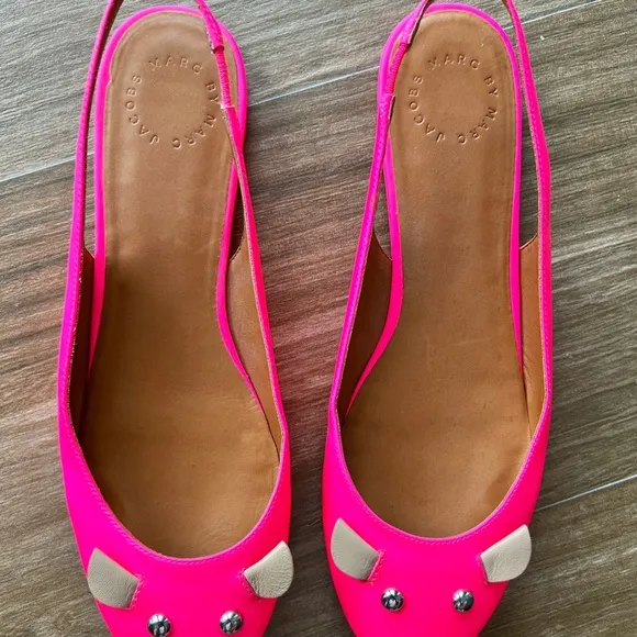 Marc Jacobs pink kitty sling backs