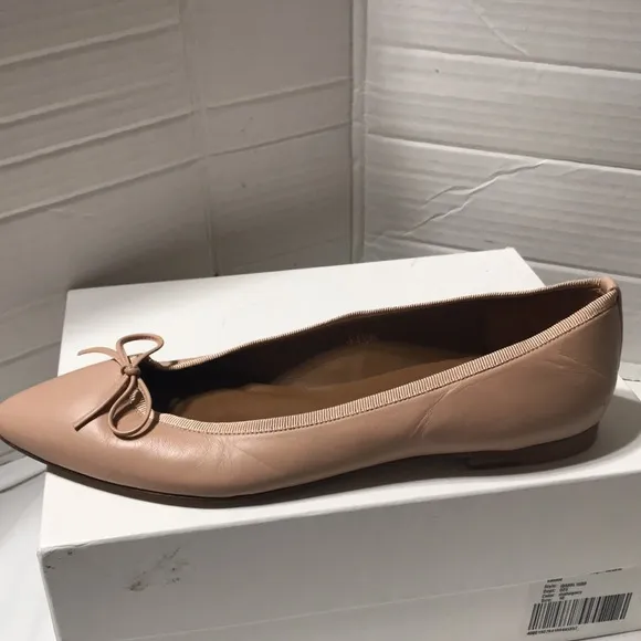 Margaux handmade pointy toe flats. EUC