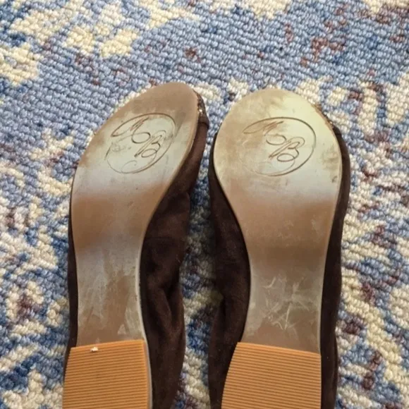 Matt Bernson Brown suede flats size 6