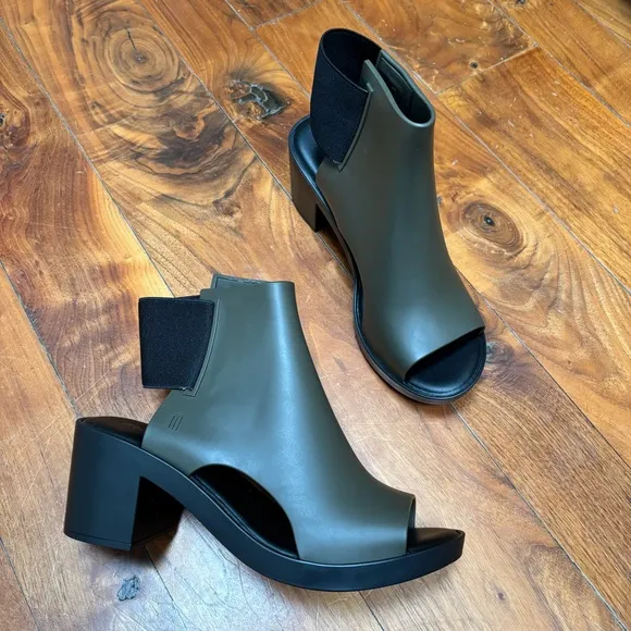 Melissa Elastic Dance Olive Green / Black Block Heel Sandals Peep Toe 8