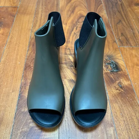 Melissa Elastic Dance Olive Green / Black Block Heel Sandals Peep Toe 8