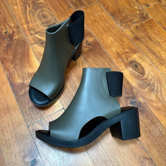 Melissa Elastic Dance Olive Green / Black Block Heel Sandals Peep Toe 8