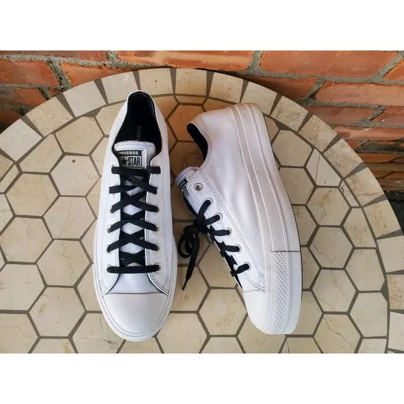 Men 10.5 Converse Chuck Taylor All Star 2in Lift Platform Black White Low Rare