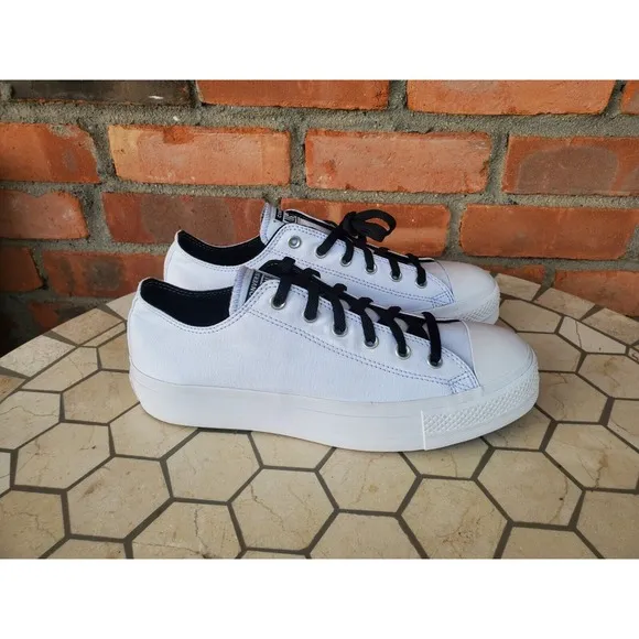 Men 10.5 Converse Chuck Taylor All Star 2in Lift Platform Black White Low Rare