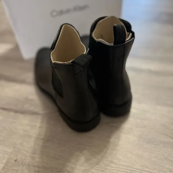 Men’s Calvin Klein Fenwick Chelsea Boots size 11.5