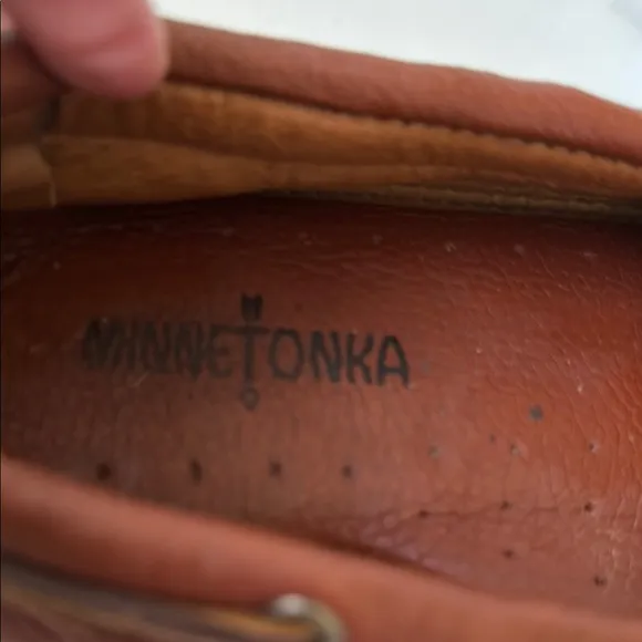 *MEN’S MINNETONKA MOOSEHIDE LOAFERS DRIVING MOCCASINS (sz 8.5)