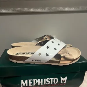 Mephisto sandals white/gold stars slip on US 10 NEW