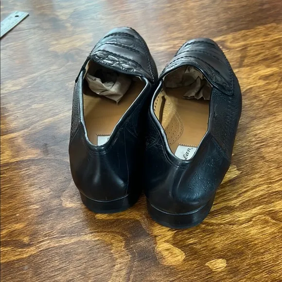 Mezlan Black Leather Loafers with Braided Design