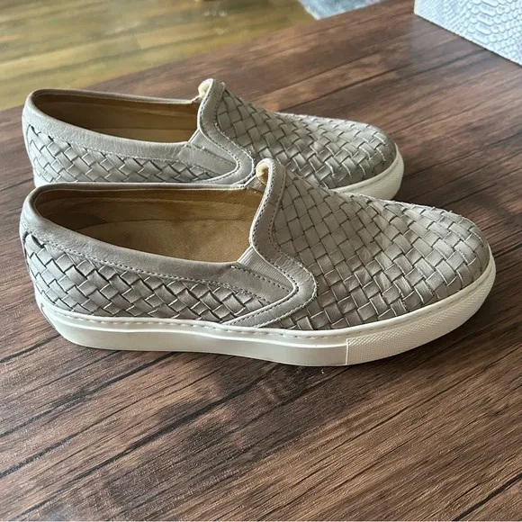M.Gemi Italian Leather Women’s Tan Slip-On Woven Loafers Shoes Size 7.5