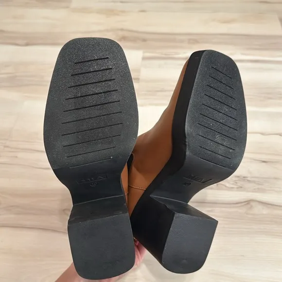 MIA Burnap Heeled Chelsea Ankle Boot