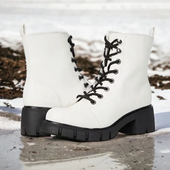 MIA Combat boots