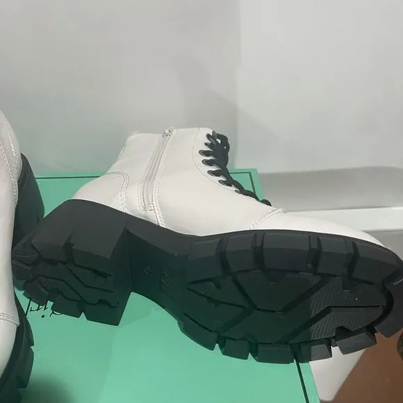 MIA Combat boots
