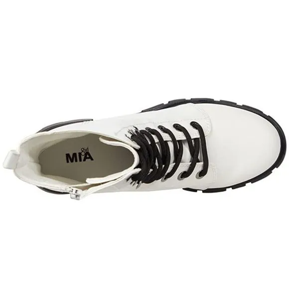 MIA Combat boots