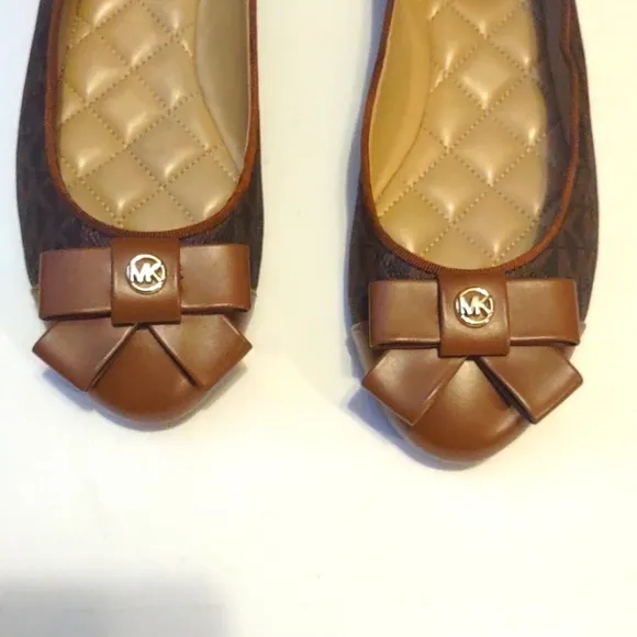 Michael Kors Andrea Logo Ballet Brand New