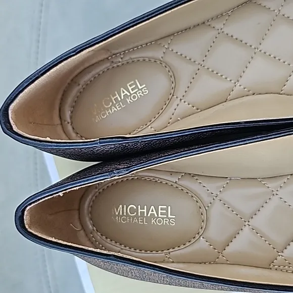 Michael Kors Ballet Flats with MK Logo and Quilted Lining