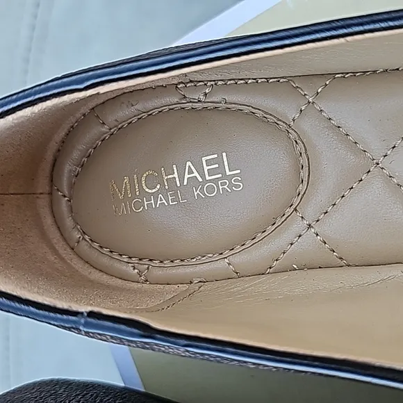 Michael Kors Ballet Flats with MK Logo and Quilted Lining