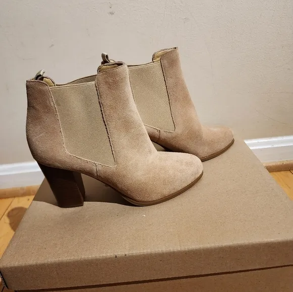 Michael Kors Chelsea Boots