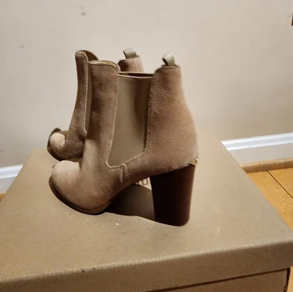 Michael Kors Chelsea Boots