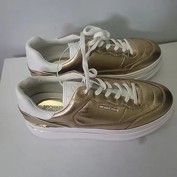 Michael Kors Hayes Metallic Leather Platform Lace Up Sneakers