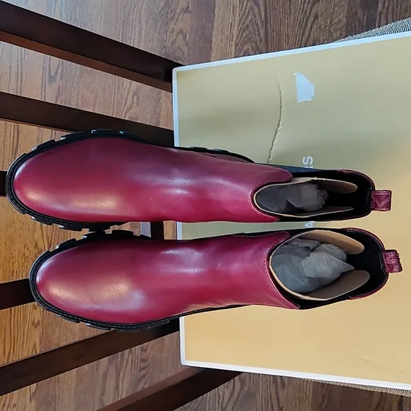Michael Kors Ridley Chelsea boots-NEW