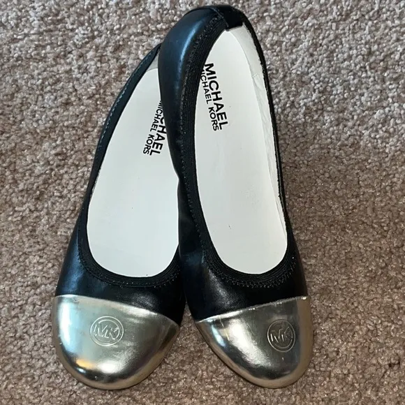 Michael Kors Rover metallic toe cap black leather ballet flats size 5