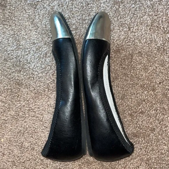 Michael Kors Rover metallic toe cap black leather ballet flats size 5