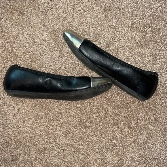 Michael Kors Rover metallic toe cap black leather ballet flats size 5