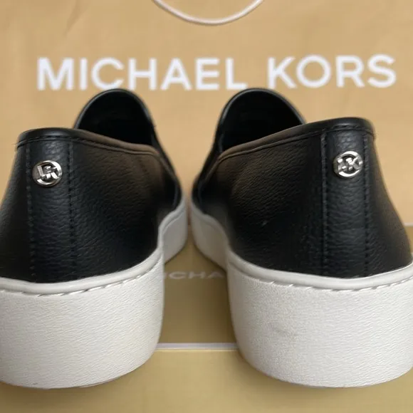 Michael Kors TEDDI SLIP ONTUMBLED FAUX LTHR49T2TEFP1LBlack Platform Sneakers