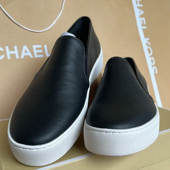 Michael Kors TEDDI SLIP ONTUMBLED FAUX LTHR49T2TEFP1LBlack Platform Sneakers