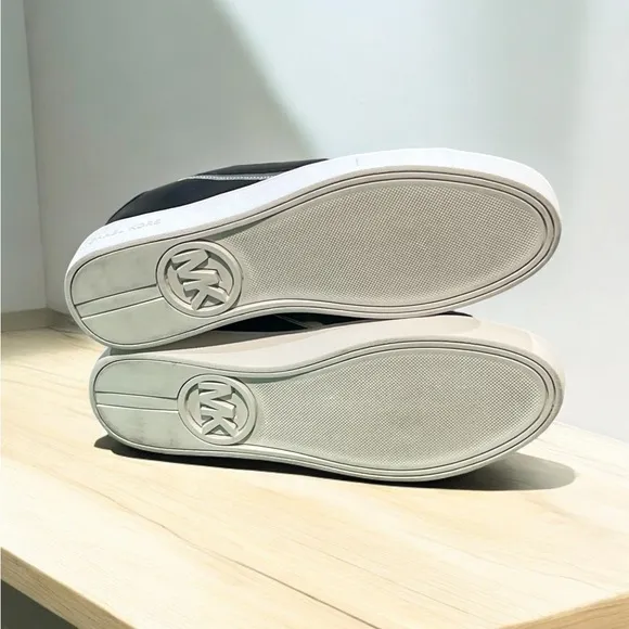 Michael Kors Women’s Black/Silver Sneakers Size 11.