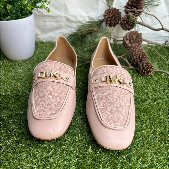 Michael KorsWomen's Farrah Slip-On Loafer Flats in blush size 9.5
