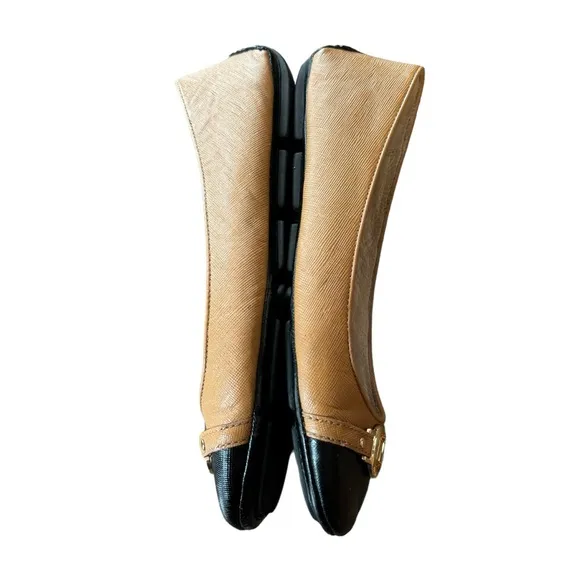 Michael Michael Kors Size 7.5 Black/Camel Driving Loafers Flats Gold Medallion