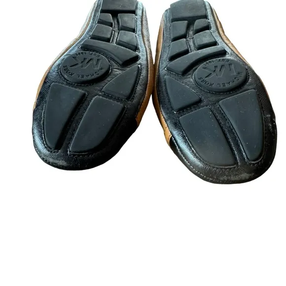 Michael Michael Kors Size 7.5 Black/Camel Driving Loafers Flats Gold Medallion