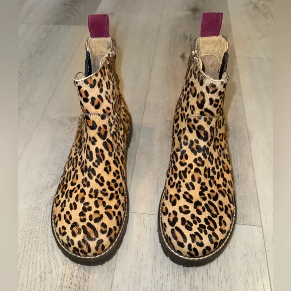 Mini Boden leather Chelsea boots size big kids 4