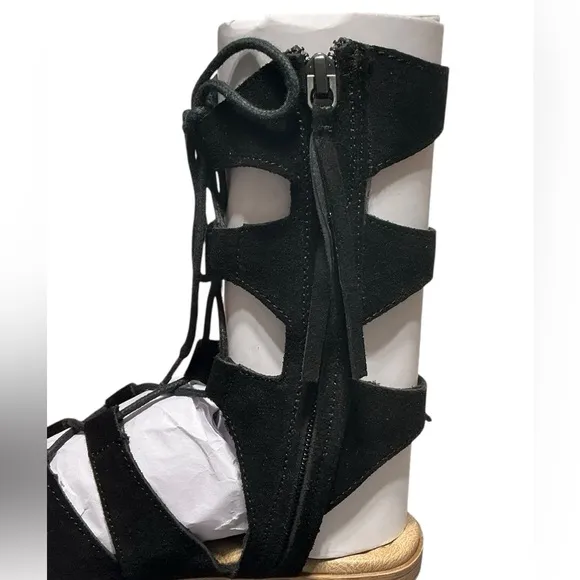 MINNETONKA Milos Faux Leather Gladiator Style Sandals 6 Black $75 Retail NEW