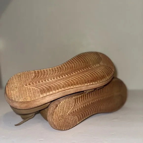 Miz Mooz | Indra Sandal in Tan Euro size 41