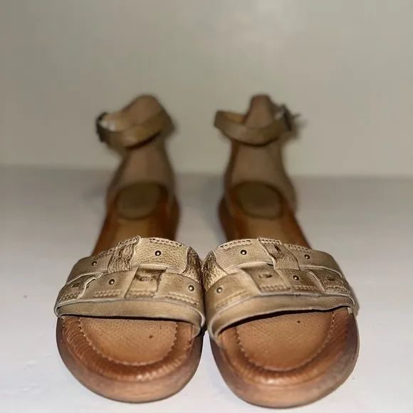 Miz Mooz | Indra Sandal in Tan Euro size 41