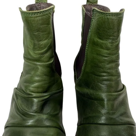 Miz Mooz Lissie Green Kiwi‎ Antique Leather Ruched Chelsea Ankle Boots Size 7