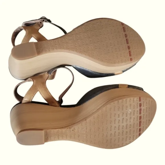 Miz Mooz Women's Leather Wooden Wedge Adjustable Ankle Strap Sandals Sz 6.5/37