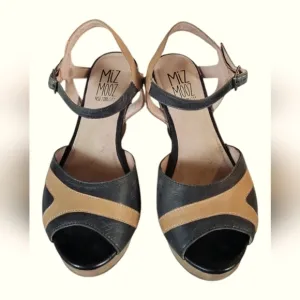 Miz Mooz Women's Leather Wooden Wedge Adjustable Ankle Strap Sandals Sz 6.5/37