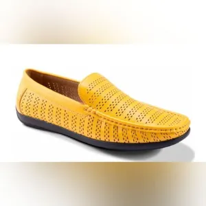 MONTIQUE MEN'S CANARY PERFORATED DRIVING SHOE S22.