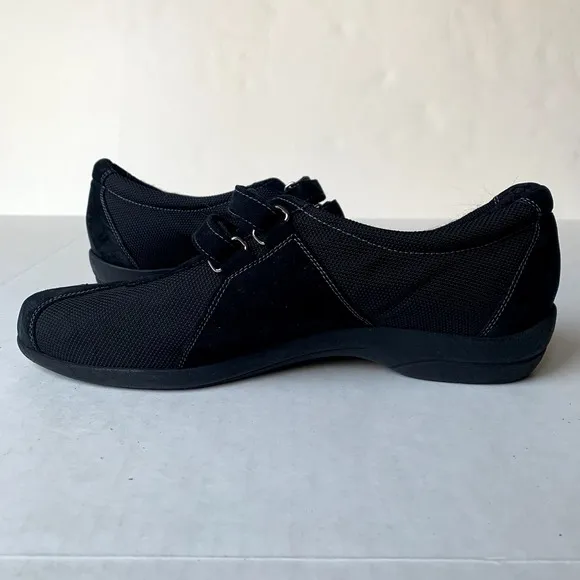 MUNRO Jolie Black Fabric Kid Suede Flats Loafers Sneakers Comfort Size 9M