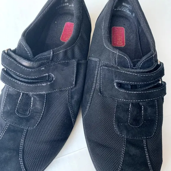 MUNRO Jolie Black Fabric Kid Suede Flats Loafers Sneakers Comfort Size 9M