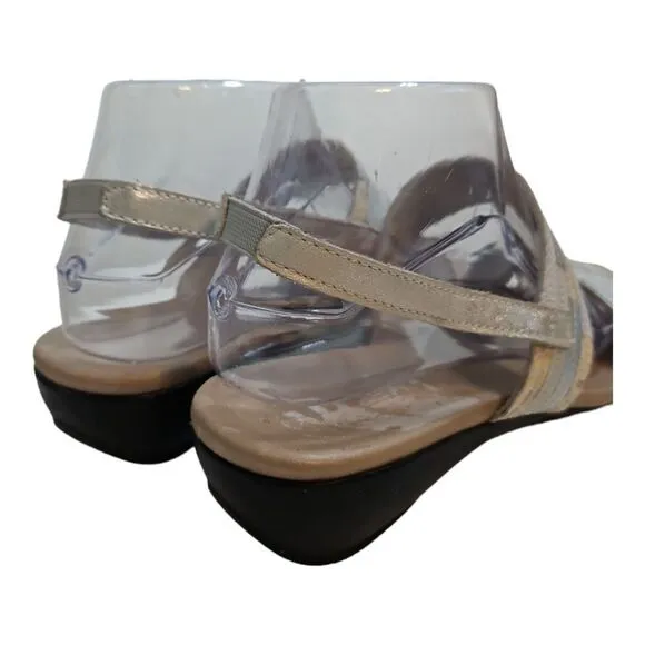 Munro Pisces White &amp; Silver Patchwork  Sandals With Strap Size 9.5