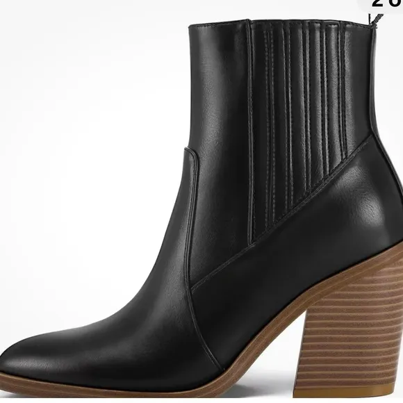 Mysoft Black Chelsea women’s cancel boots chunky/mid heel NIB size 8