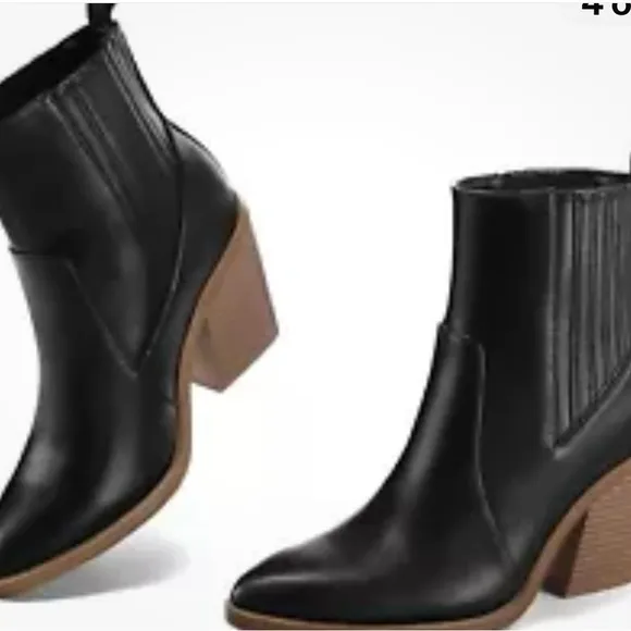 Mysoft Black Chelsea women’s cancel boots chunky/mid heel NIB size 8