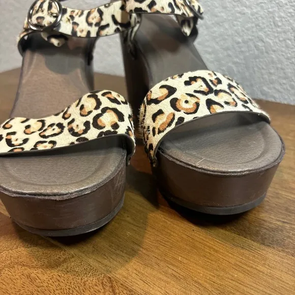 Naked Feet Leopard Print Platform Sandals Ankle Strap Heels Brown Size 10M