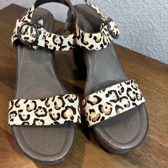 Naked Feet Leopard Print Platform Sandals Ankle Strap Heels Brown Size 10M